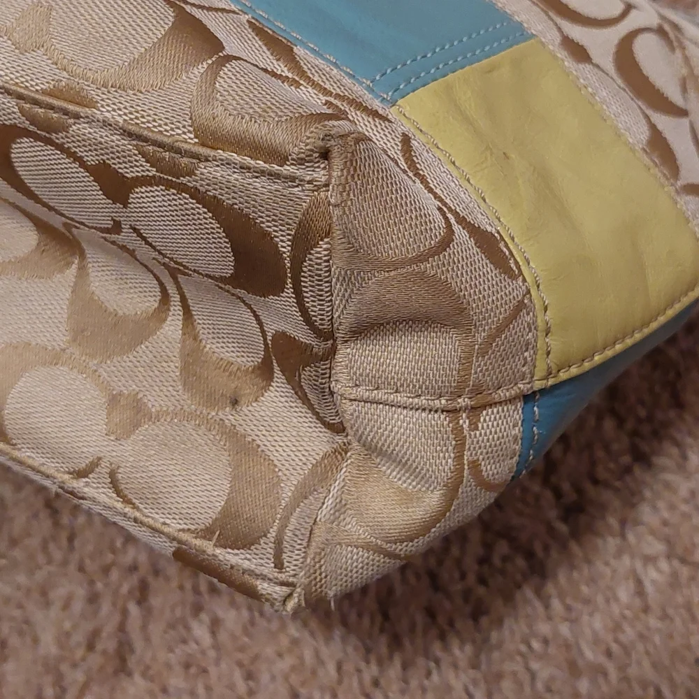 ❤️SALE! COACH Signature Stripe Muti Stripe Tote Bag